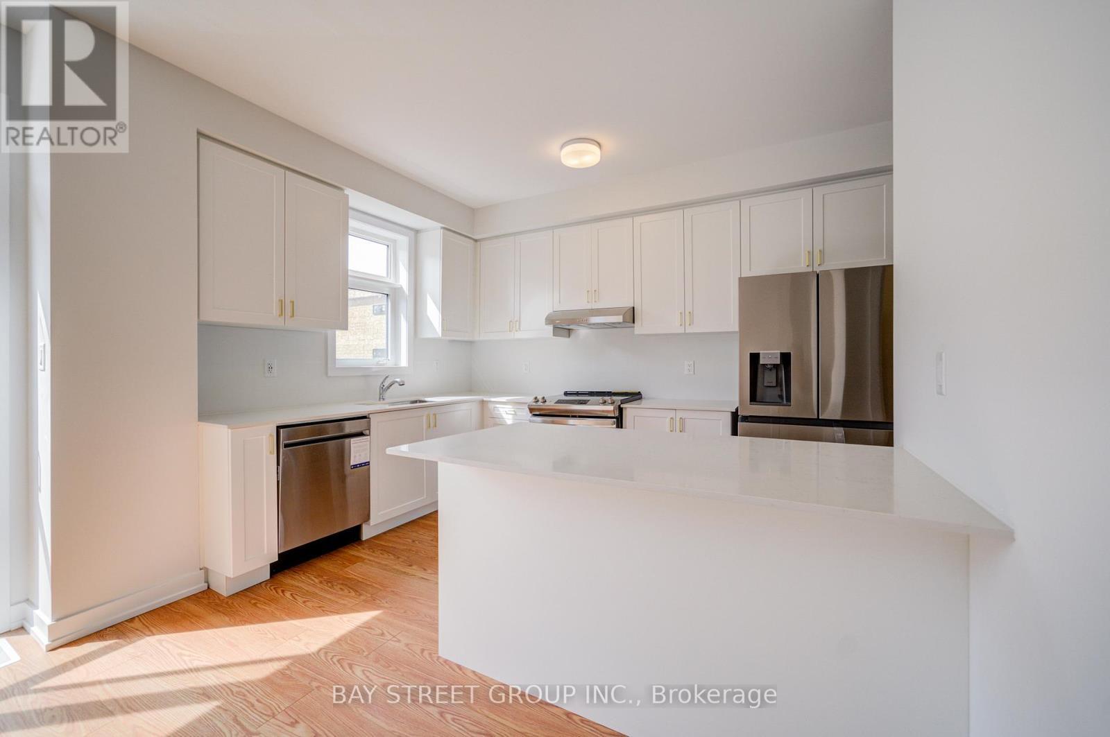36 Danielle Moore Circle, Toronto, ON - Indoor Photo Showing Kitchen With Stainless Steel Kitchen
