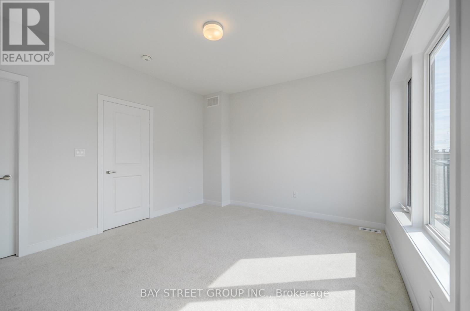 36 Danielle Moore Circle, Toronto, ON - Indoor Photo Showing Other Room
