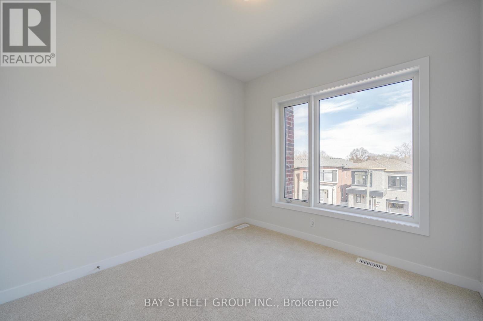 36 Danielle Moore Circle, Toronto, ON - Indoor Photo Showing Other Room