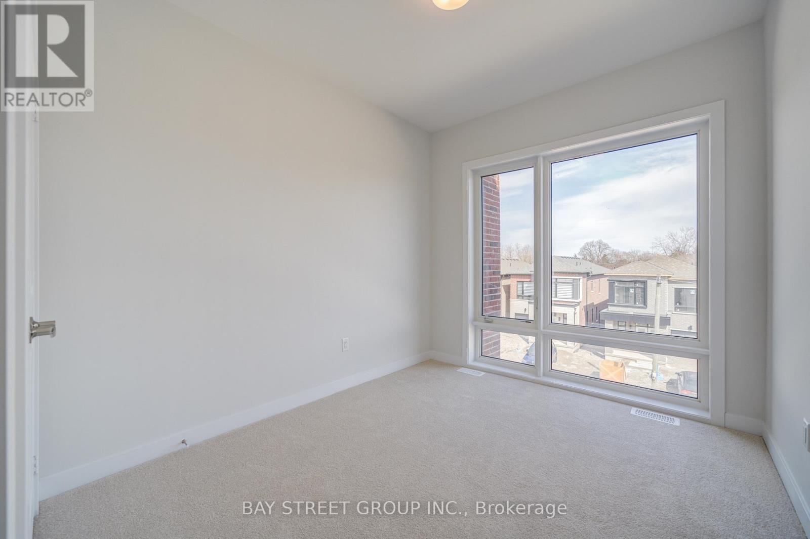 36 Danielle Moore Circle, Toronto, ON - Indoor Photo Showing Other Room
