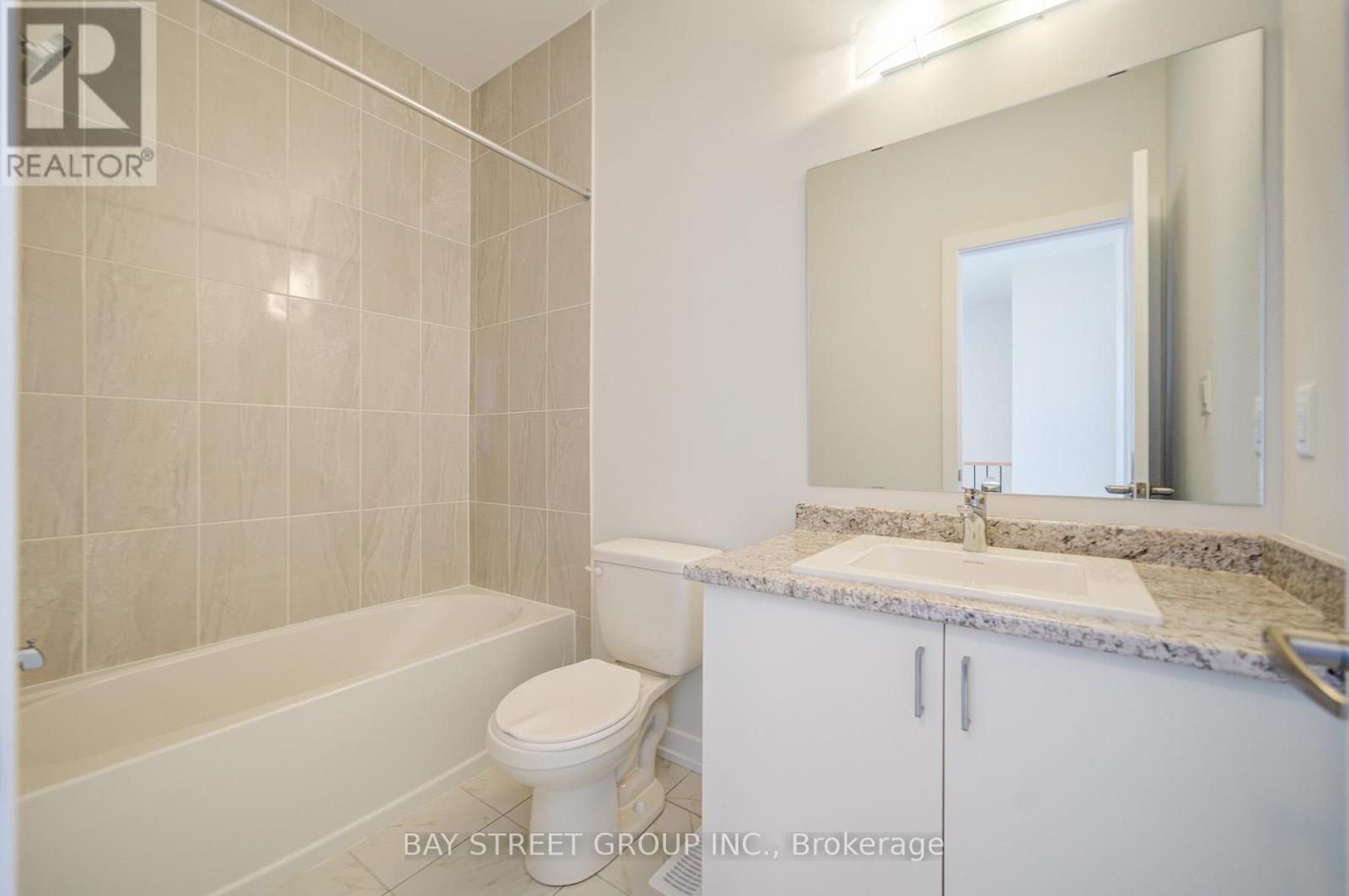 36 Danielle Moore Circle, Toronto, ON - Indoor Photo Showing Bathroom