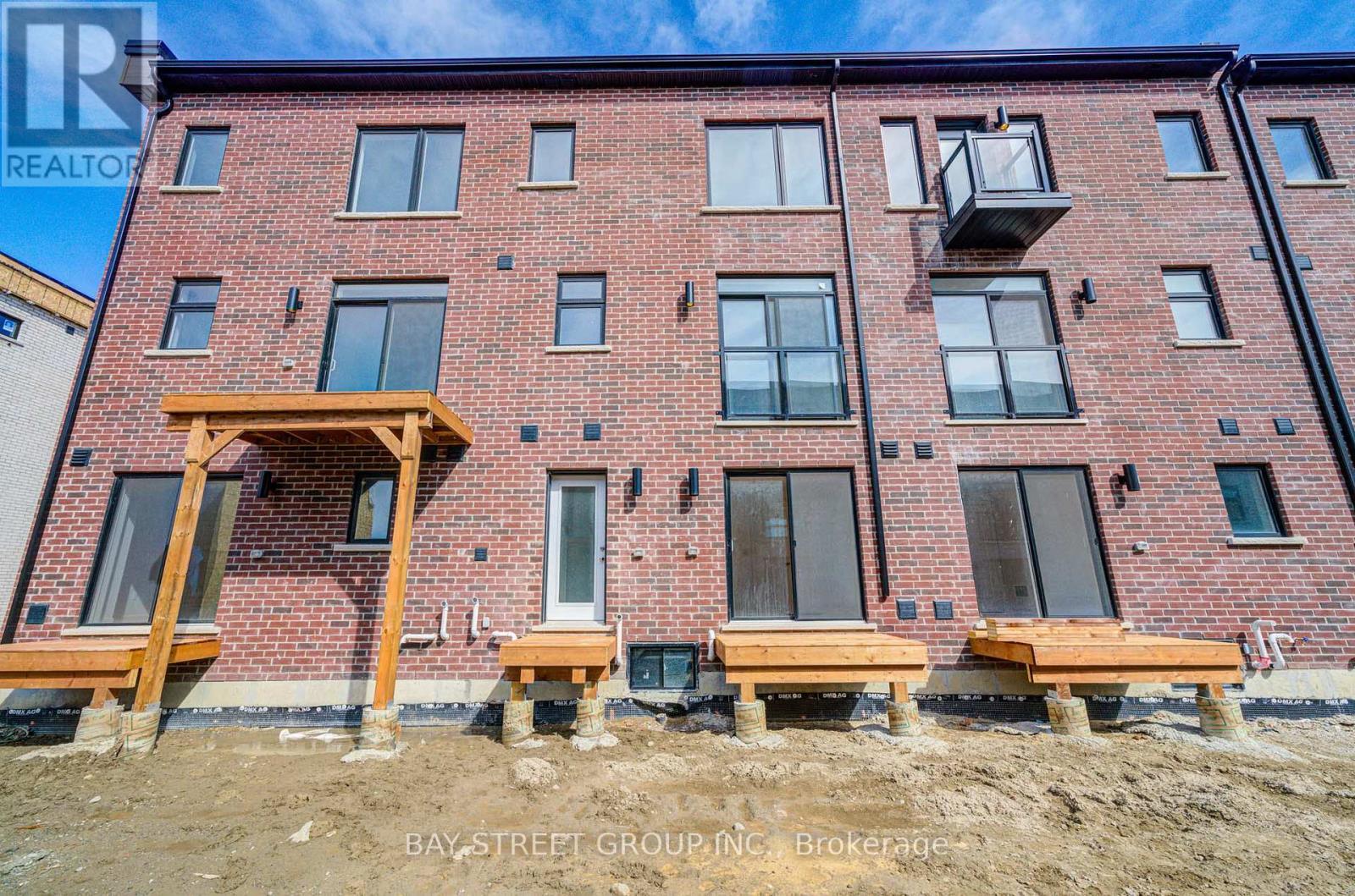 36 Danielle Moore Circle, Toronto, ON - Outdoor With Exterior