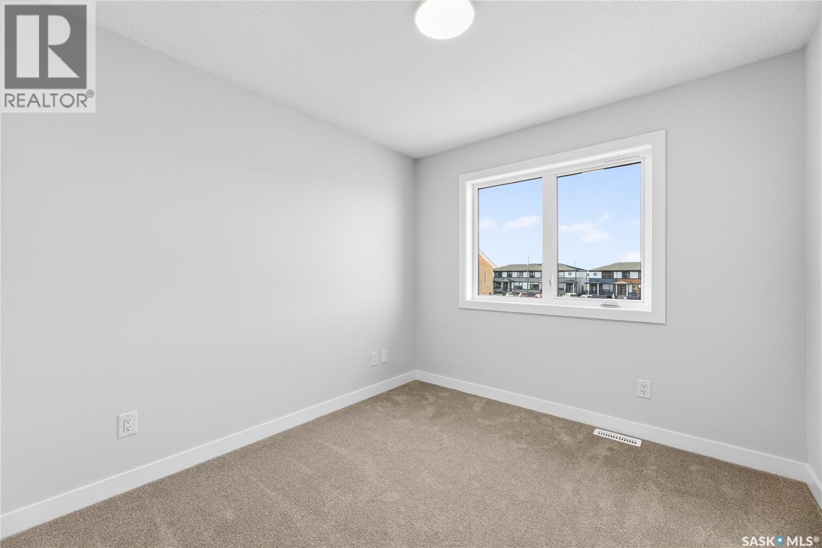 2 830 Brighton Boulevard, Saskatoon, SK - Indoor Photo Showing Other Room