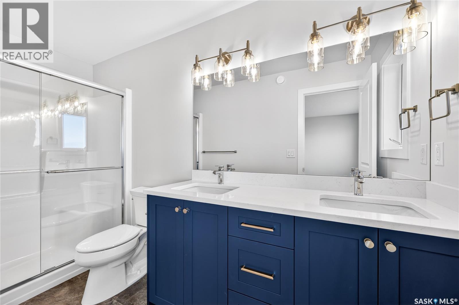 2 830 Brighton Boulevard, Saskatoon, SK - Indoor Photo Showing Bathroom