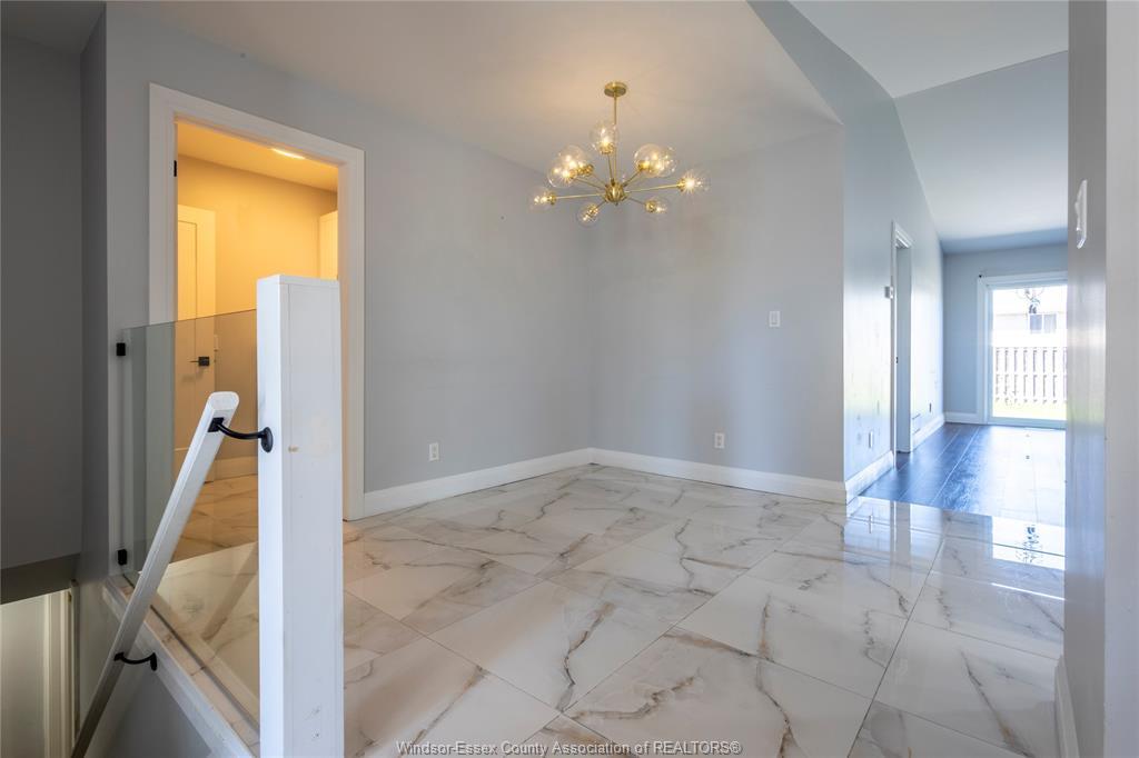1975 Clover, Windsor, ON