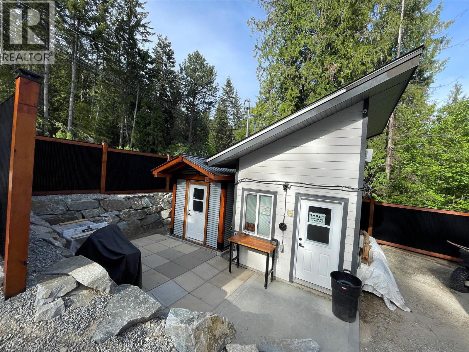 5604 Highway 3A Highway, Nelson, BC