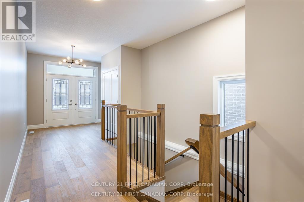 Lot 105 Darwin Crescent, London South (South V), ON - Indoor Photo Showing Other Room