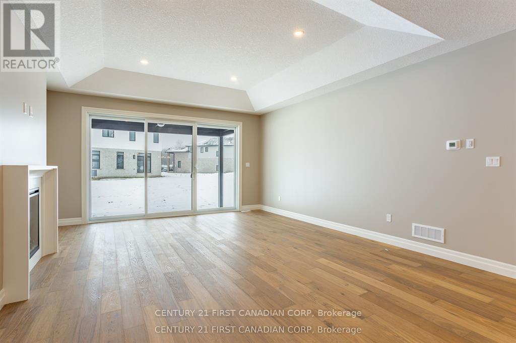 Lot 105 Darwin Crescent, London South (South V), ON - Indoor Photo Showing Other Room