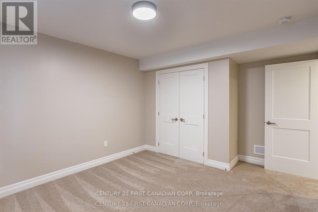 Lot 105 Darwin Crescent, London South (South V), ON - Indoor Photo Showing Other Room