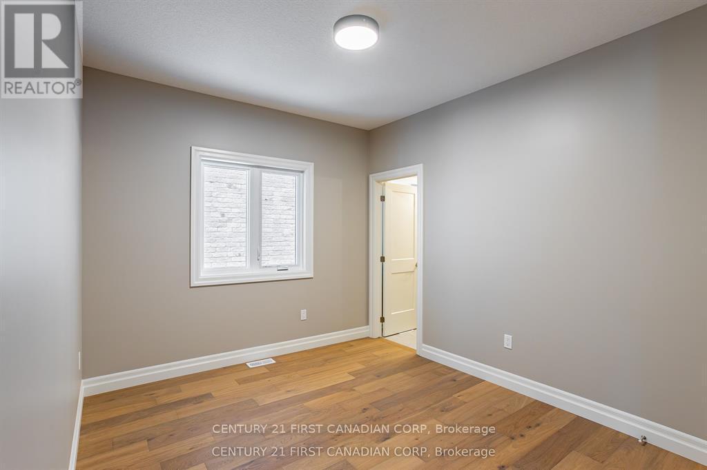 Lot 105 Darwin Crescent, London South (South V), ON - Indoor Photo Showing Other Room