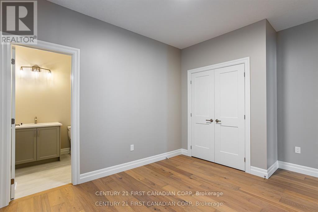 Lot 105 Darwin Crescent, London South (South V), ON - Indoor Photo Showing Other Room