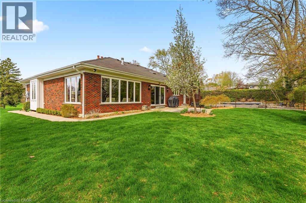 707 Eagle Drive, Burlington, ON - Outdoor