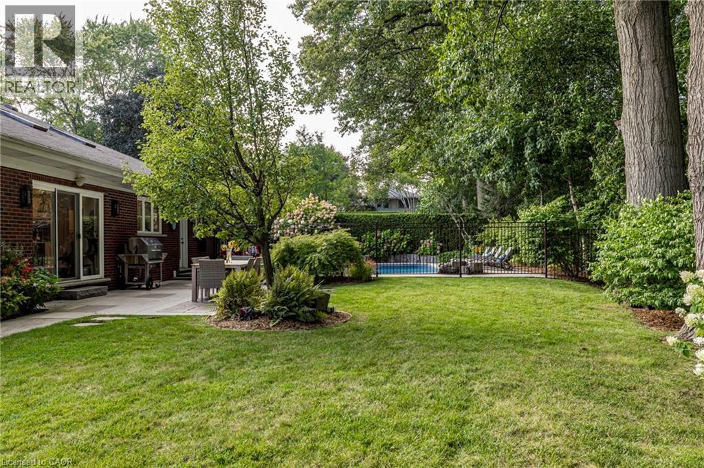 707 Eagle Drive, Burlington, ON - Outdoor