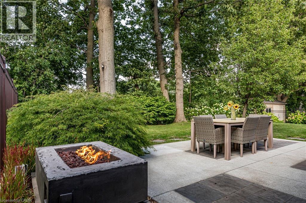 707 Eagle Drive, Burlington, ON - Outdoor