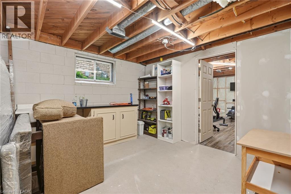 3452 Caplan Crescent, Burlington, ON - Indoor Photo Showing Basement