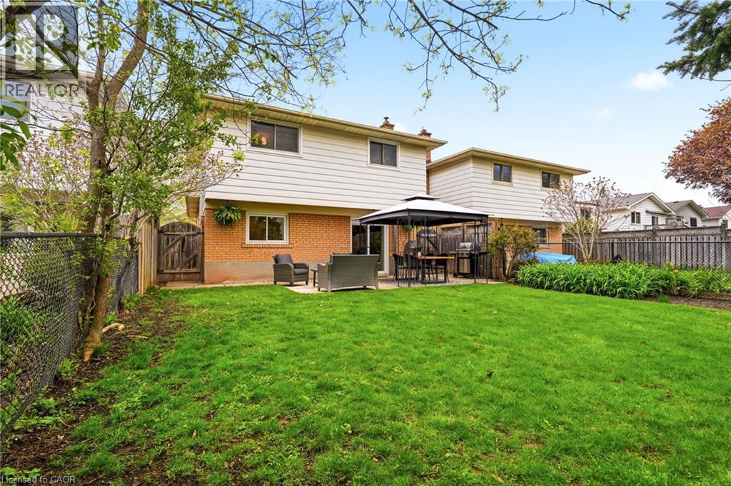 3452 Caplan Crescent, Burlington, ON - Outdoor