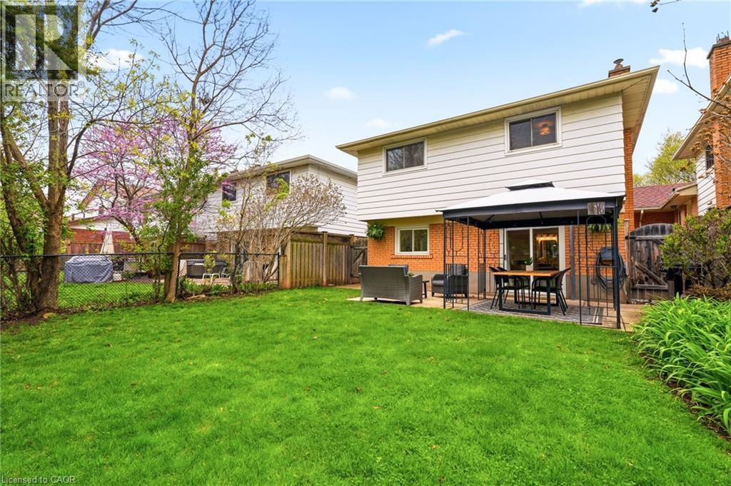 3452 Caplan Crescent, Burlington, ON - Outdoor