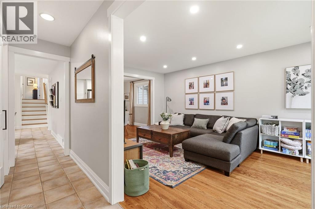 3452 Caplan Crescent, Burlington, ON - Indoor