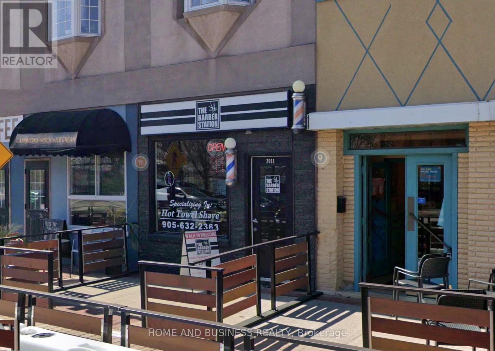 2011 Lakeshore Road, Burlington, ON