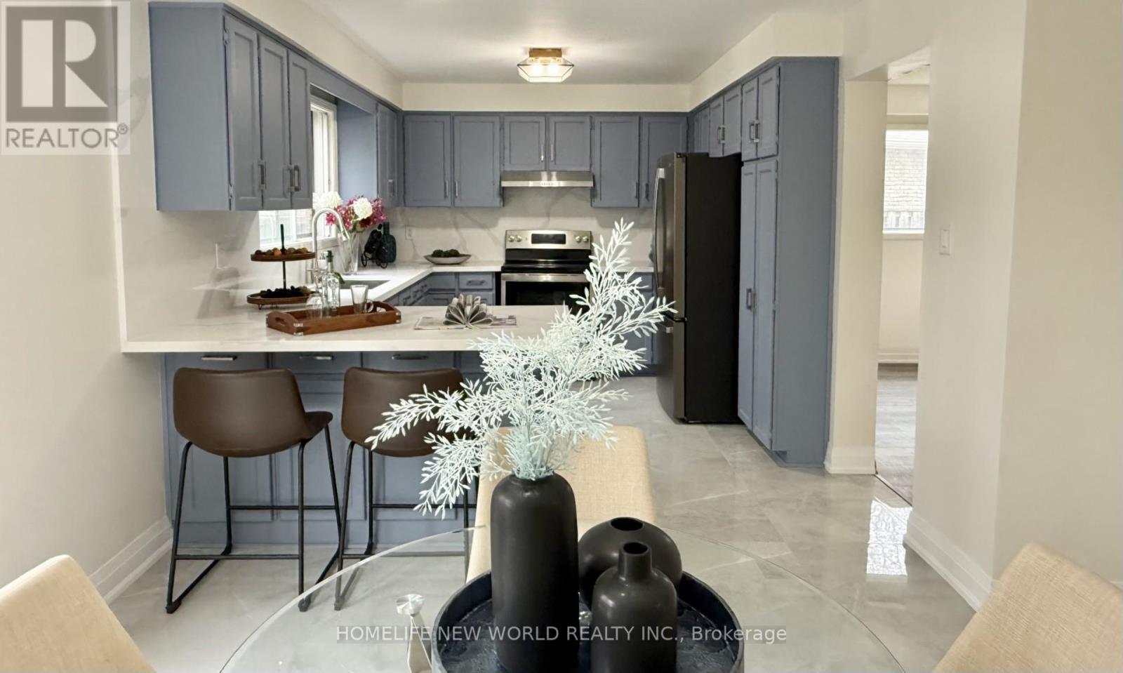 93 Willowbrook Road, Markham, ON - Indoor Photo Showing Kitchen With Upgraded Kitchen