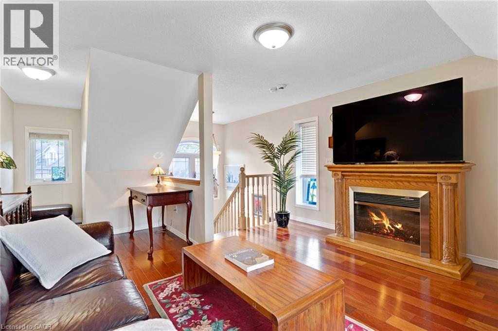 53 Grosvenor Lane, Cambridge, ON - Indoor Photo Showing Living Room With Fireplace