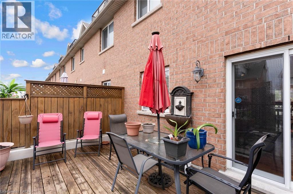 53 Grosvenor Lane, Cambridge, ON - Outdoor With Deck Patio Veranda With Exterior