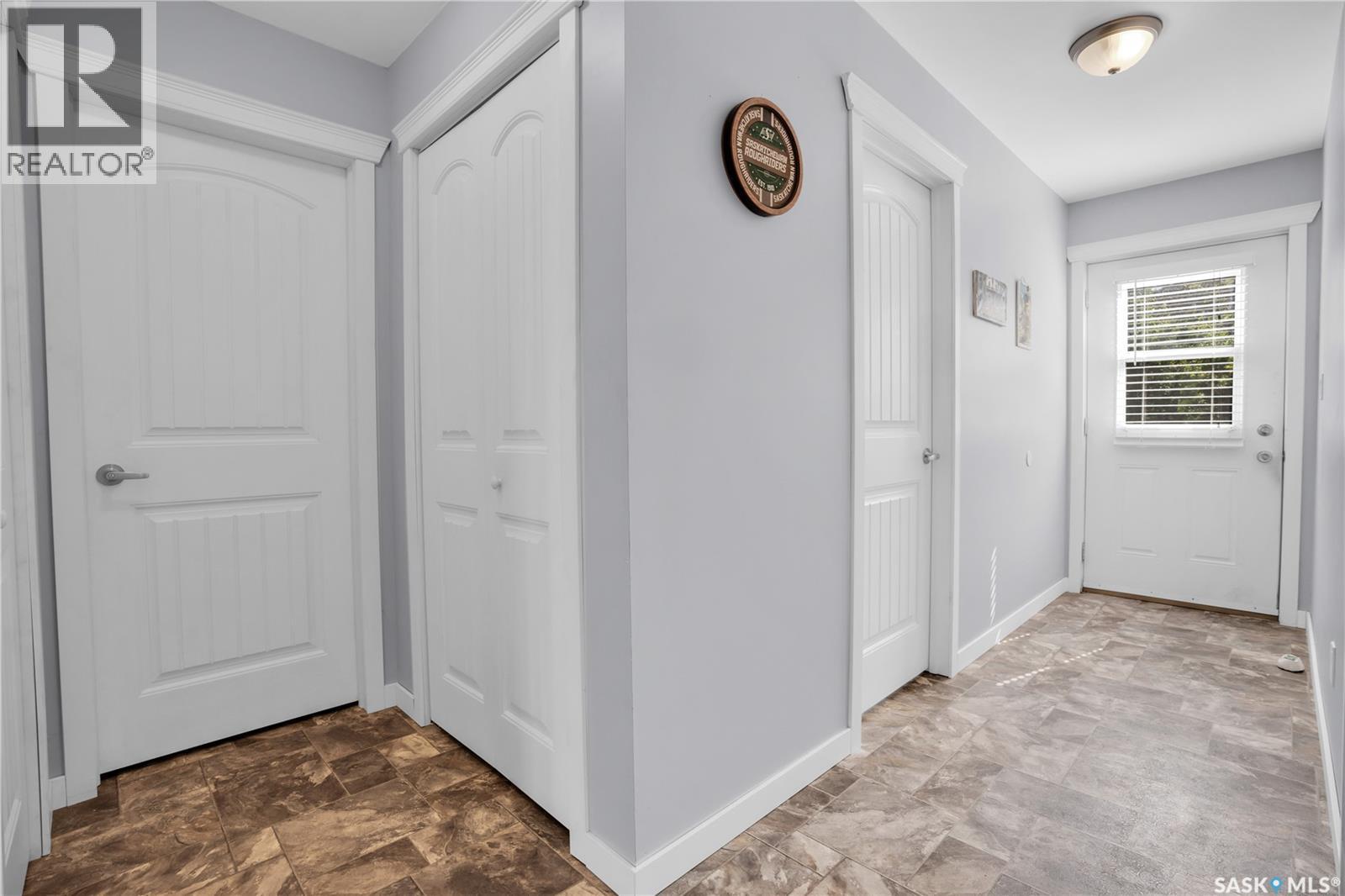 607 Brighton Street, Saskatchewan Beach, SK - Indoor Photo Showing Other Room