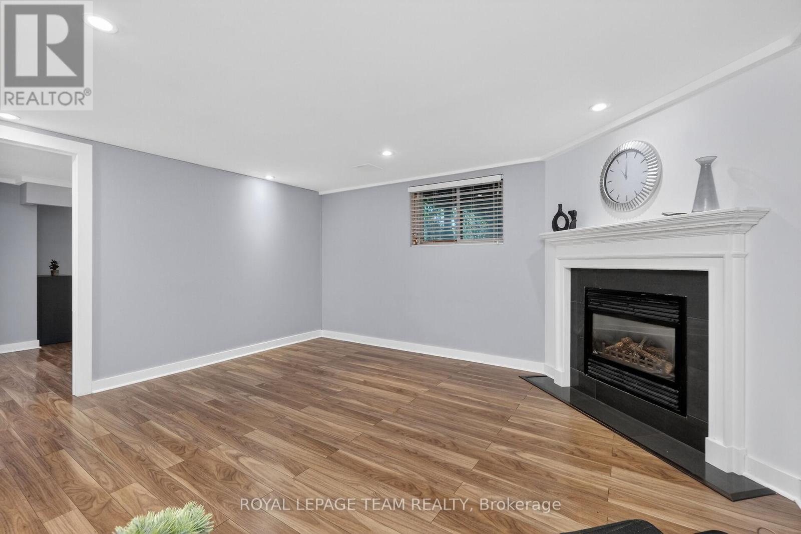196 Prince Albert Street, Ottawa, ON - Indoor With Fireplace