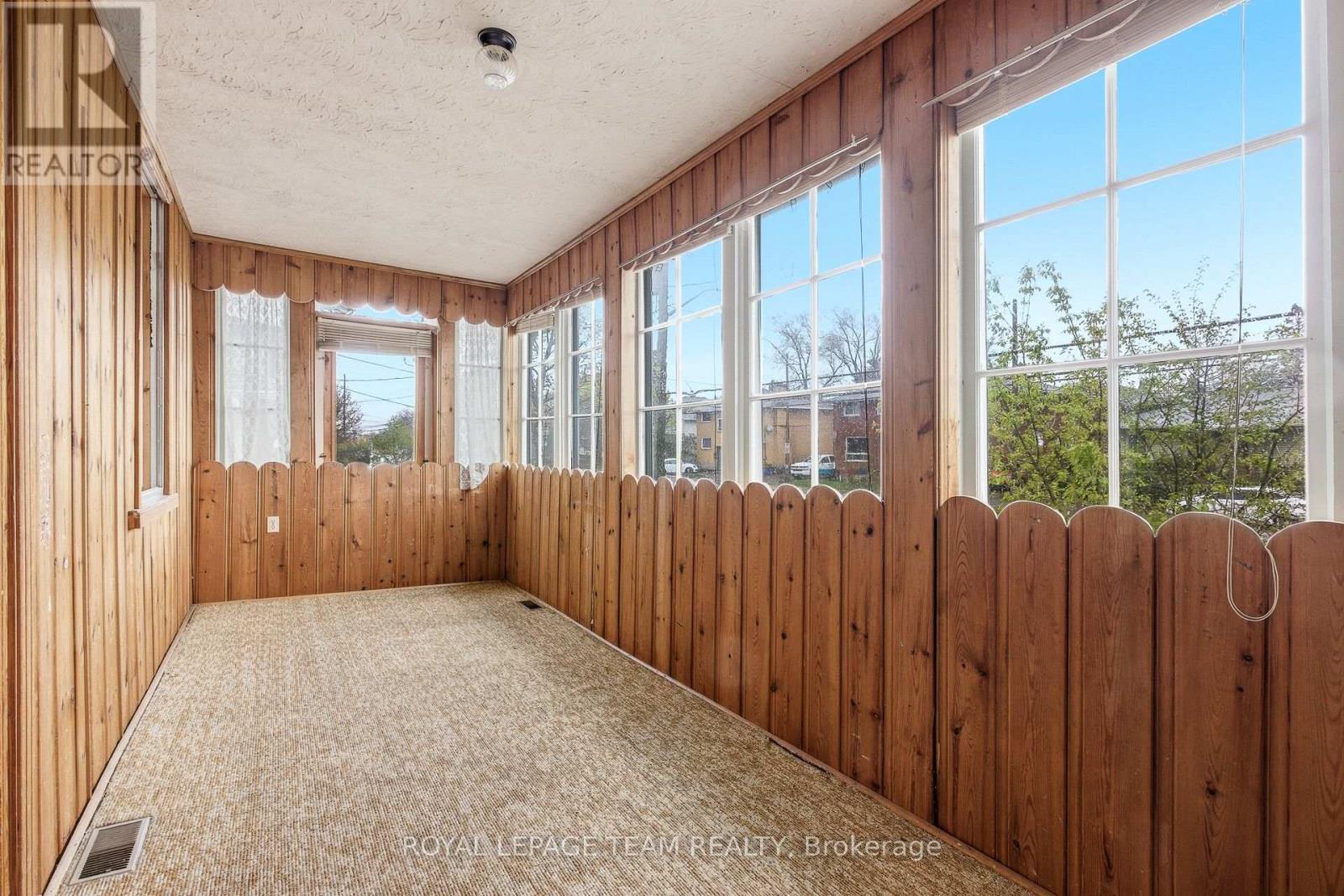 910 Pinecrest Road, Ottawa, ON - Indoor Photo Showing Other Room