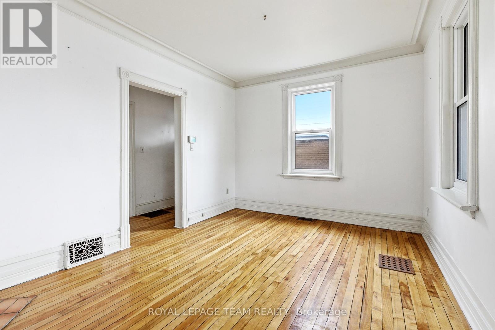 910 Pinecrest Road, Ottawa, ON