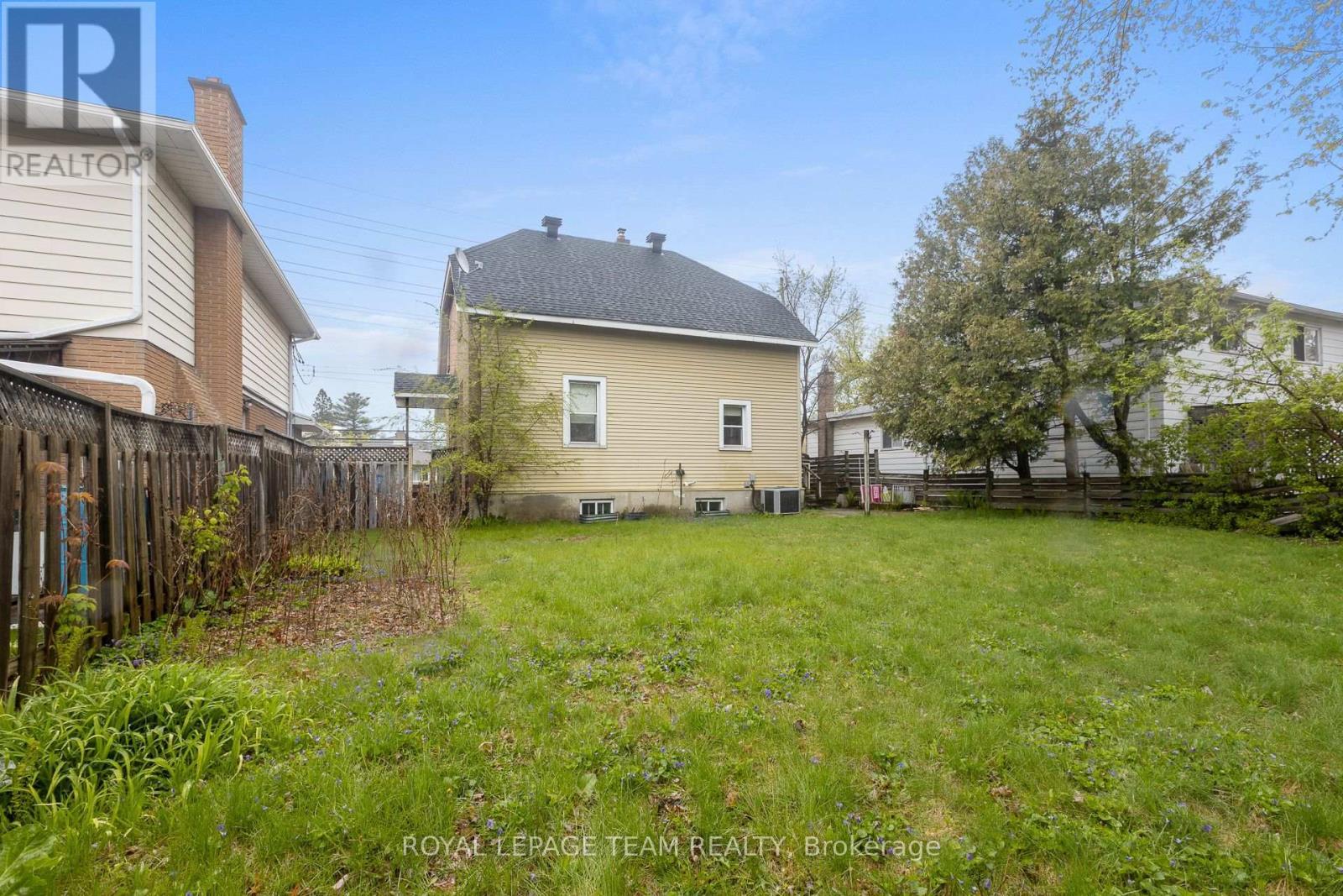 910 Pinecrest Road, Ottawa, ON