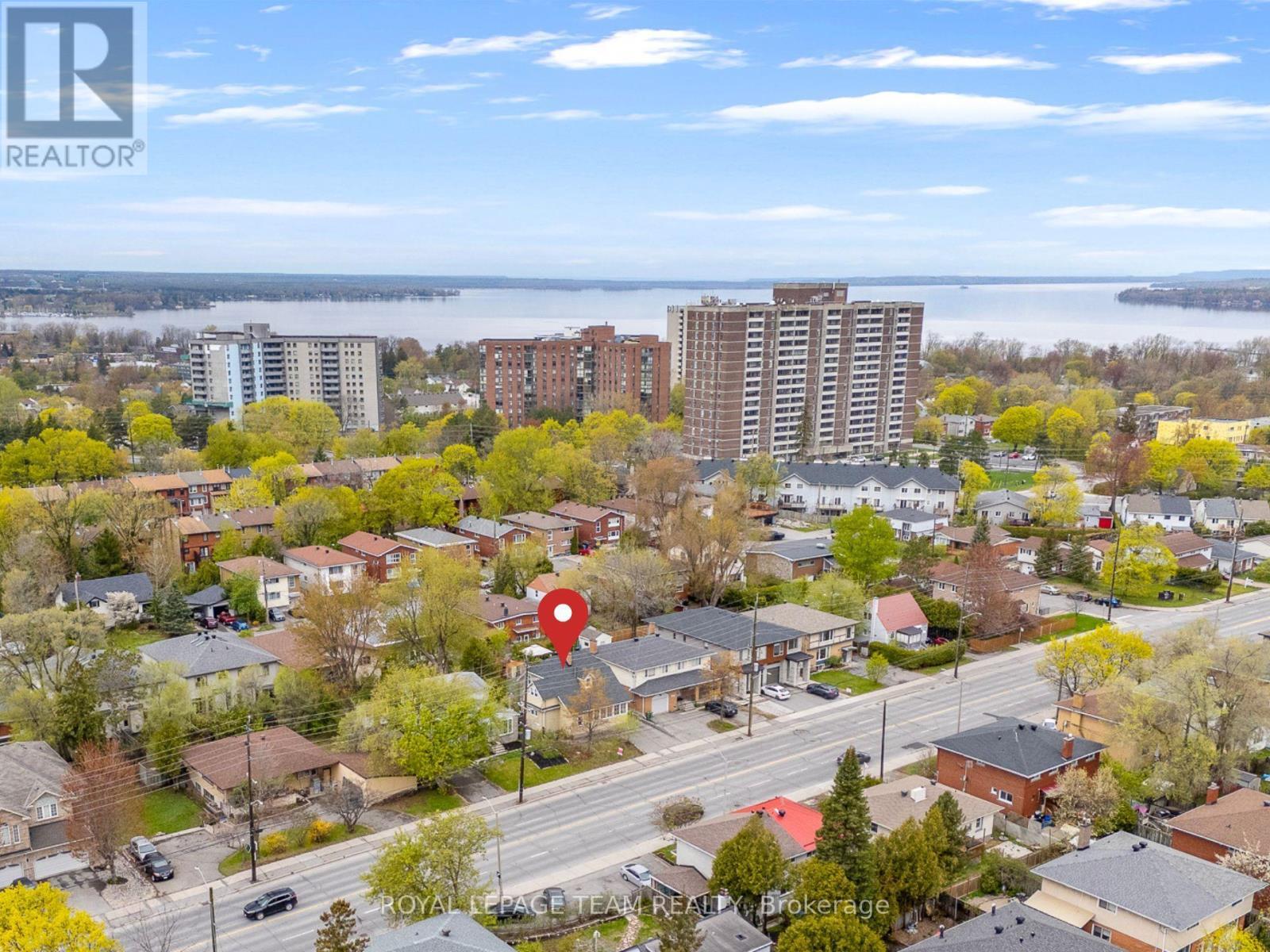 910 Pinecrest Road, Ottawa, ON