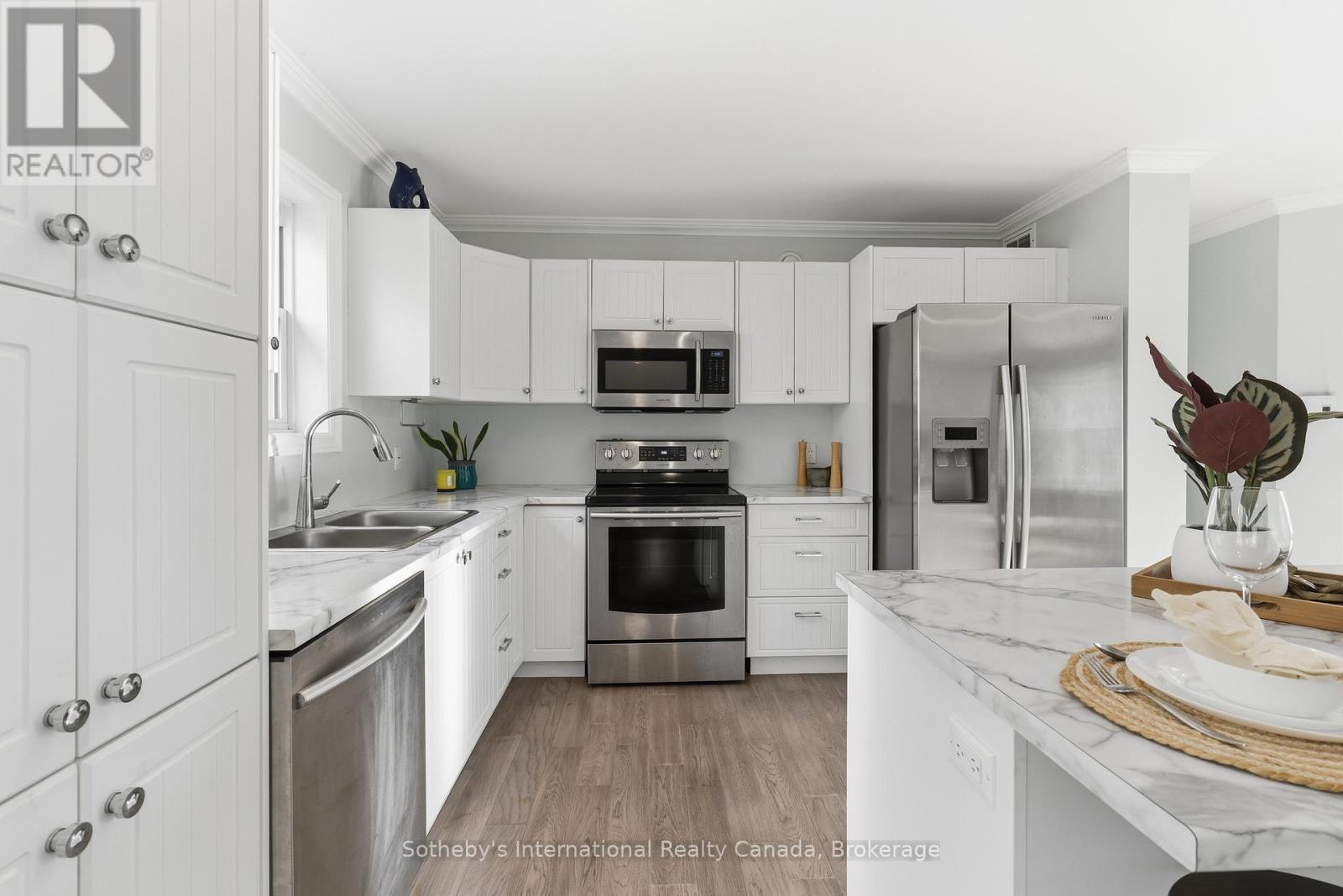 1021 Tower Crescent, Gravenhurst (Morrison), ON - Indoor
