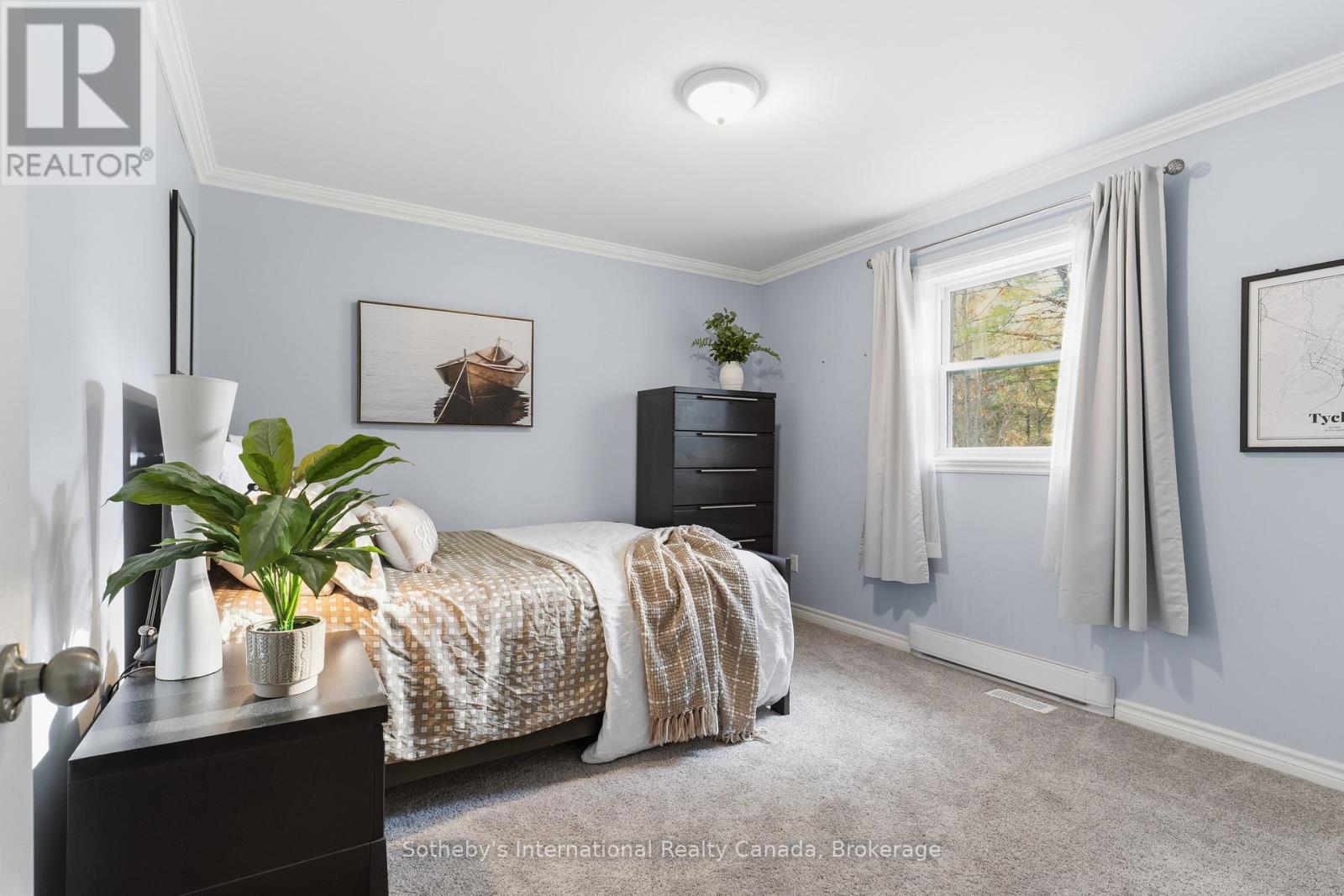 1021 Tower Crescent, Gravenhurst (Morrison), ON - Indoor Photo Showing Bedroom