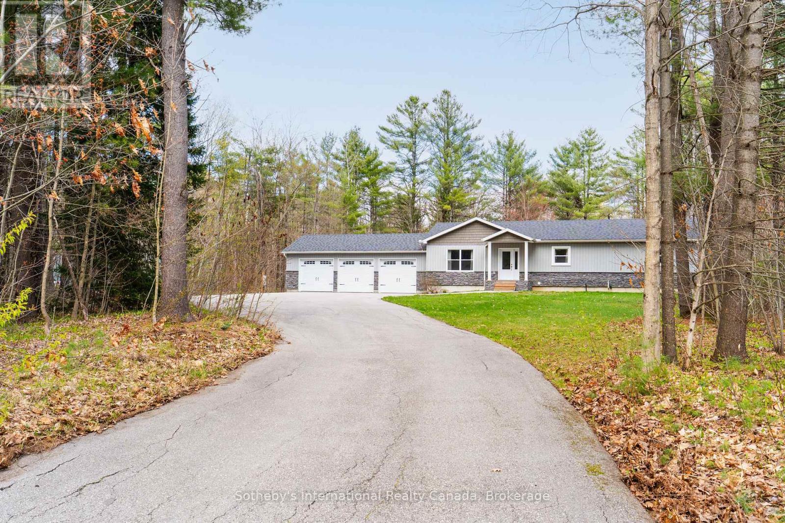 1021 Tower Crescent, Gravenhurst (Morrison), ON - Outdoor