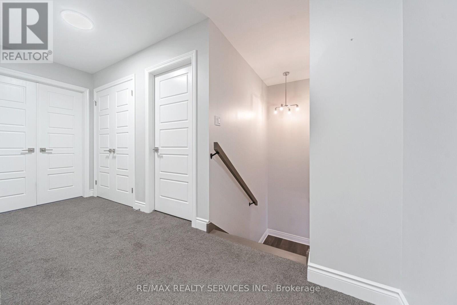 1891 Fountain Grass Drive, London South, ON - Indoor Photo Showing Other Room