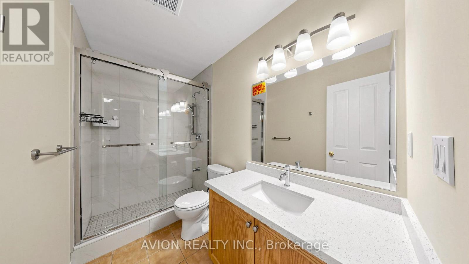 55 Madison Heights Boulevard, Markham, ON - Indoor Photo Showing Bathroom