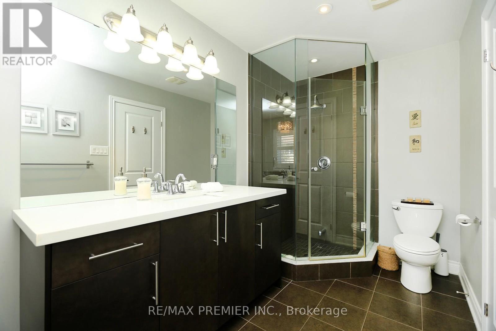 79 Hansard Drive, Vaughan, ON - Indoor Photo Showing Bathroom