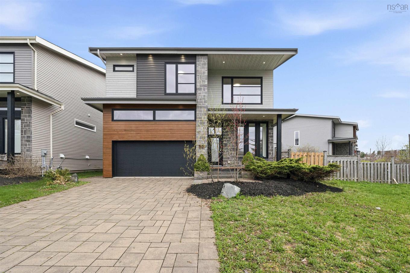 167 Amesbury Gate, Halifax, NS