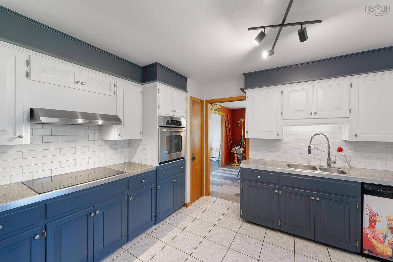 18-20 Harbourview Drive, Yarmouth, NS