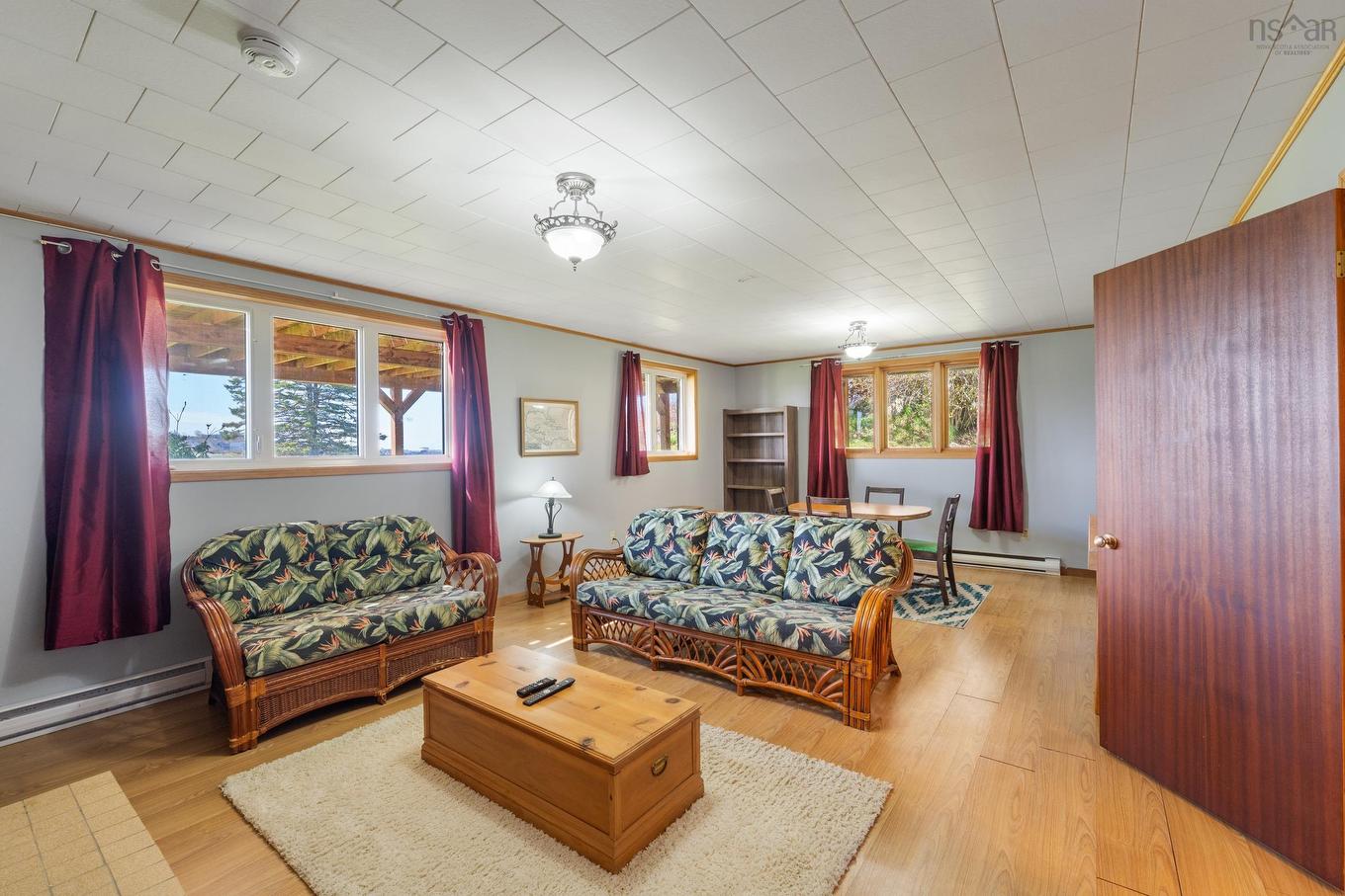 18-20 Harbourview Drive, Yarmouth, NS