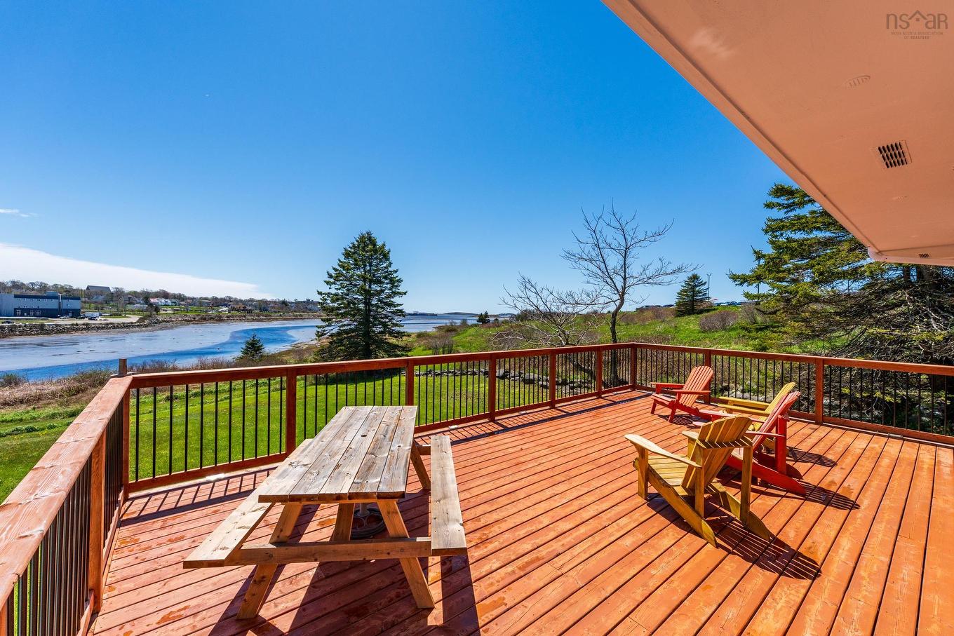 18-20 Harbourview Drive, Yarmouth, NS