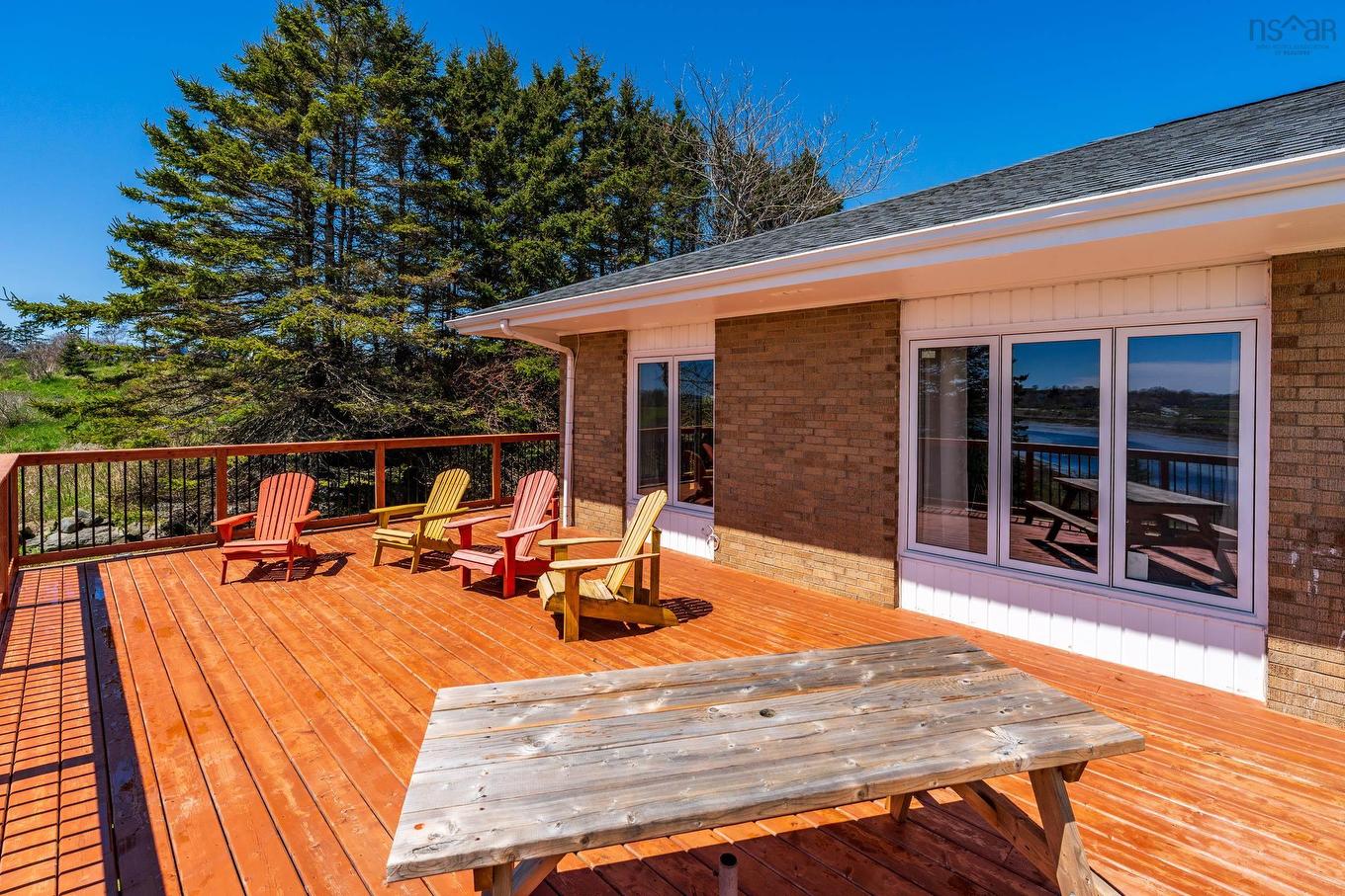 18-20 Harbourview Drive, Yarmouth, NS