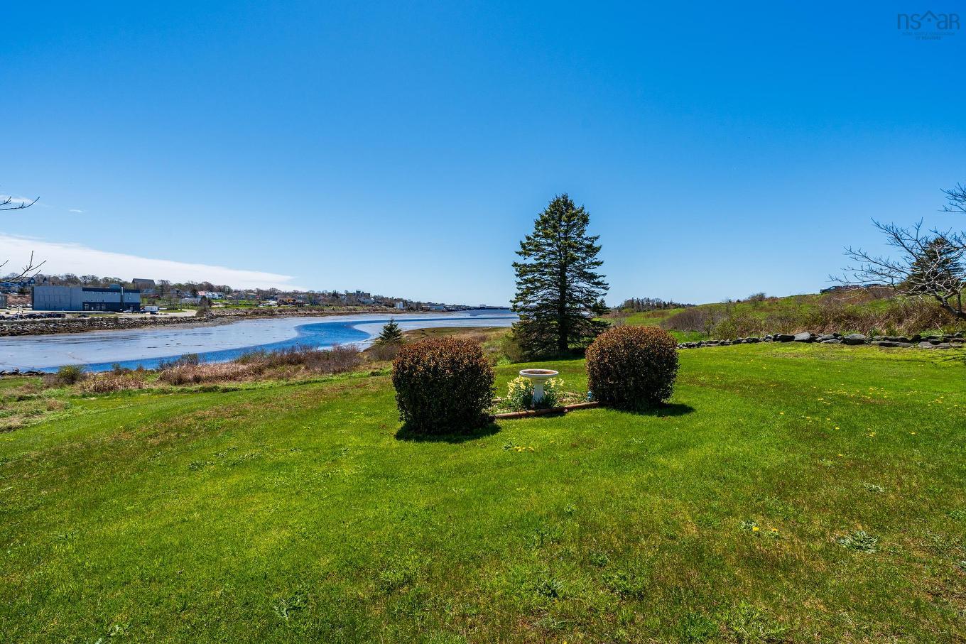 18-20 Harbourview Drive, Yarmouth, NS