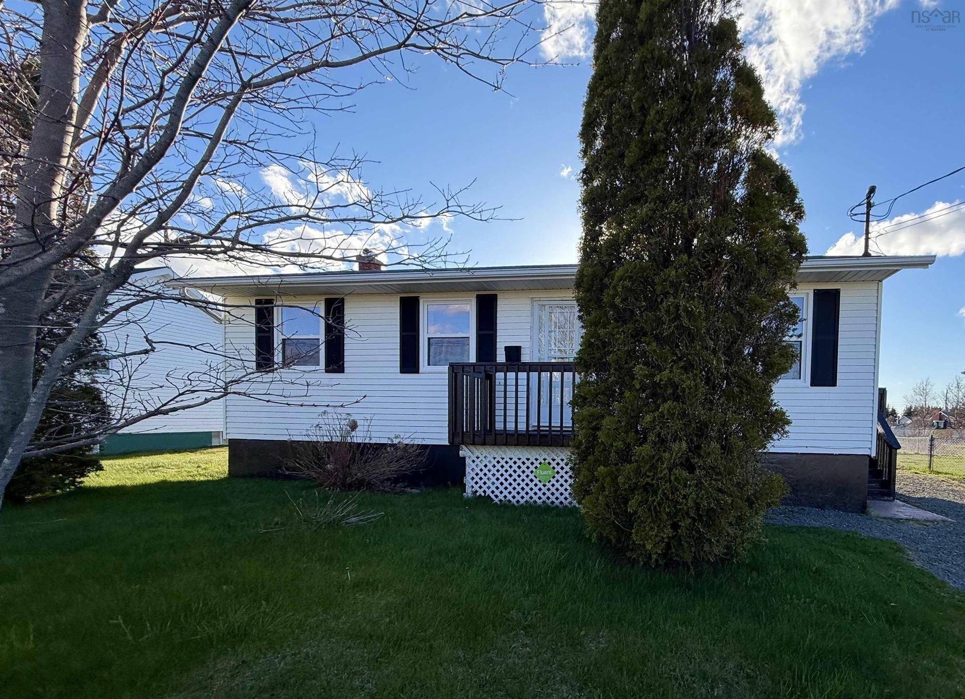 733 Sharpes Lane, New Waterford, NS