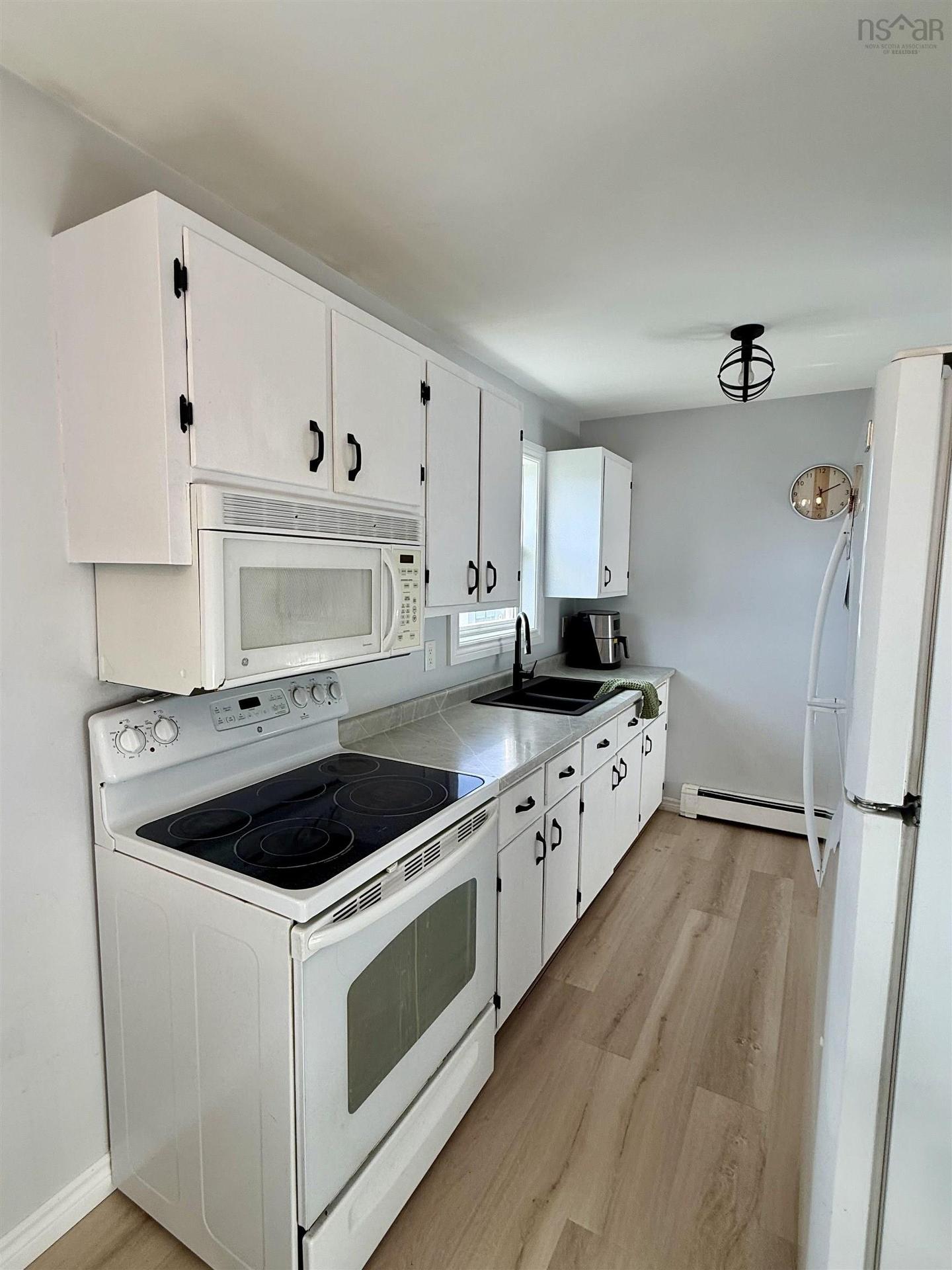 733 Sharpes Lane, New Waterford, NS
