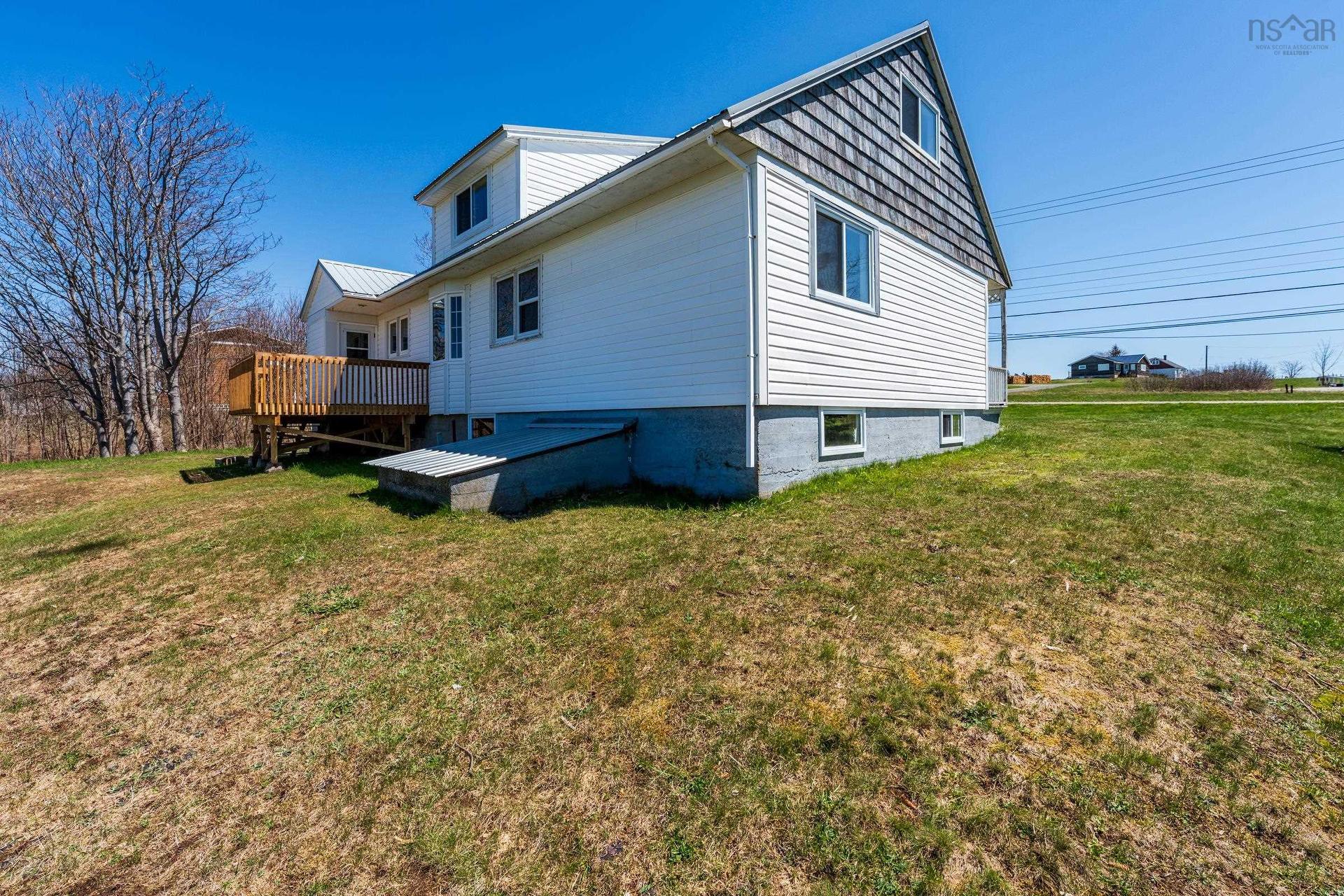 3367 Highway 1, Belliveaus Cove, NS