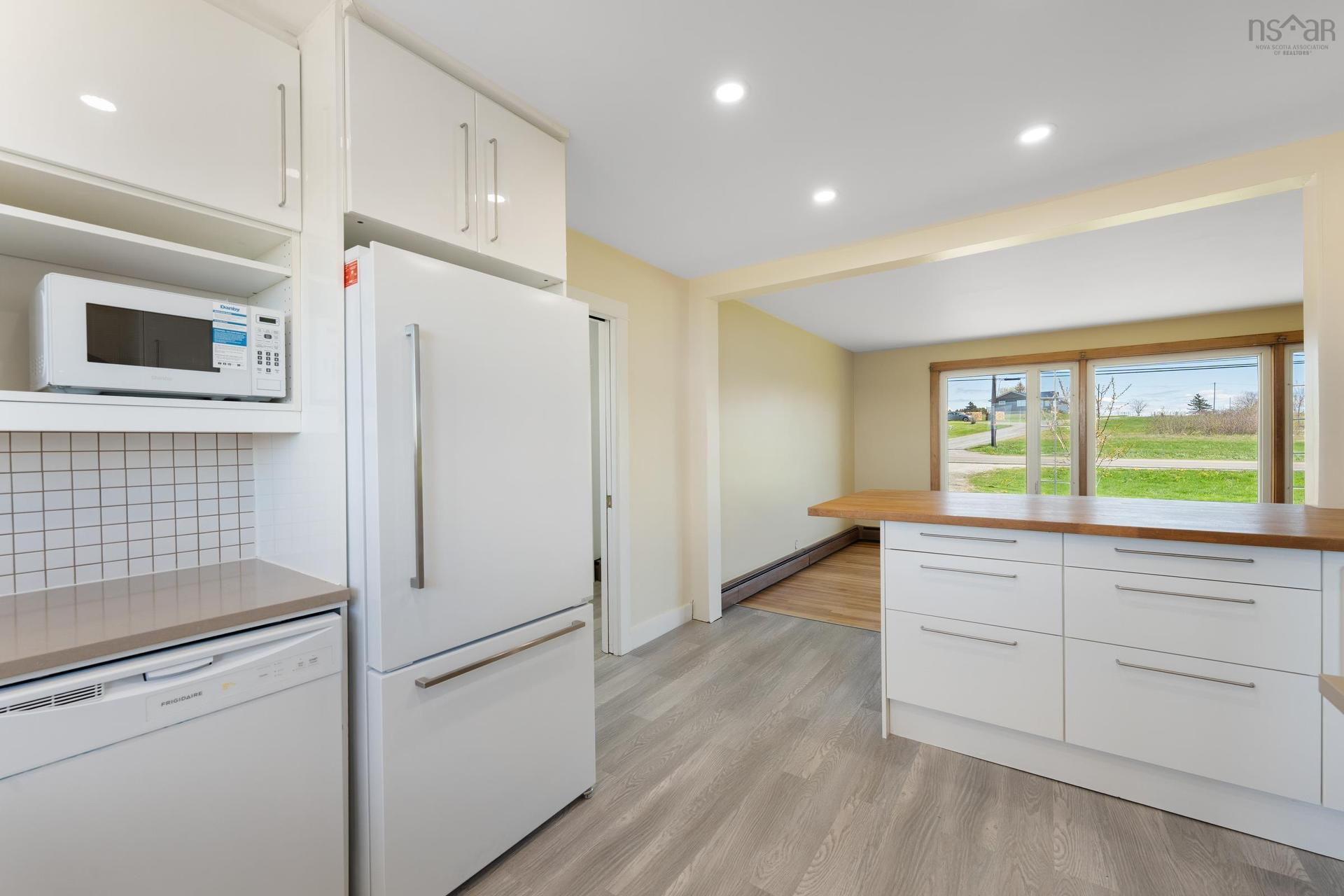 3367 Highway 1, Belliveaus Cove, NS
