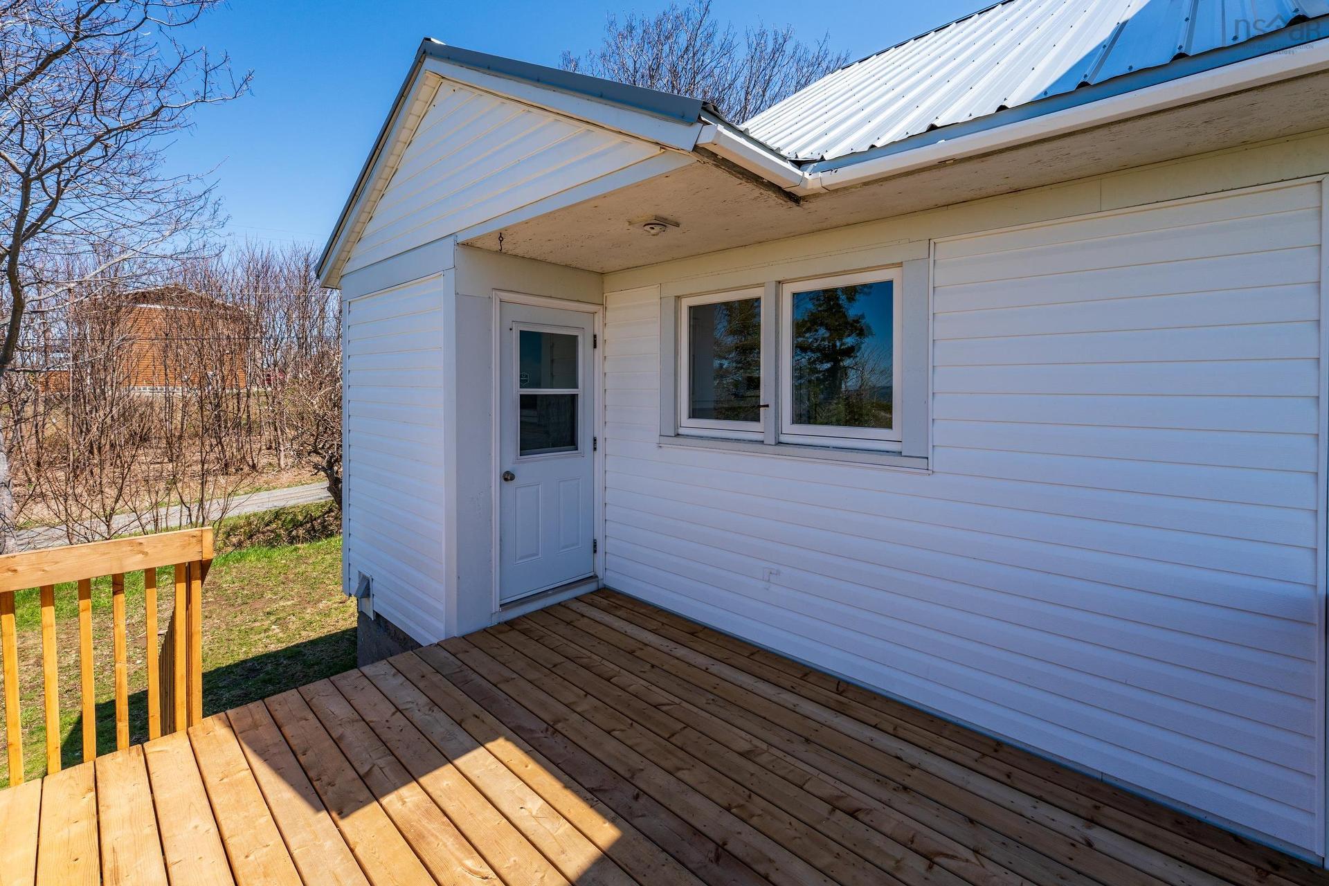 3367 Highway 1, Belliveaus Cove, NS