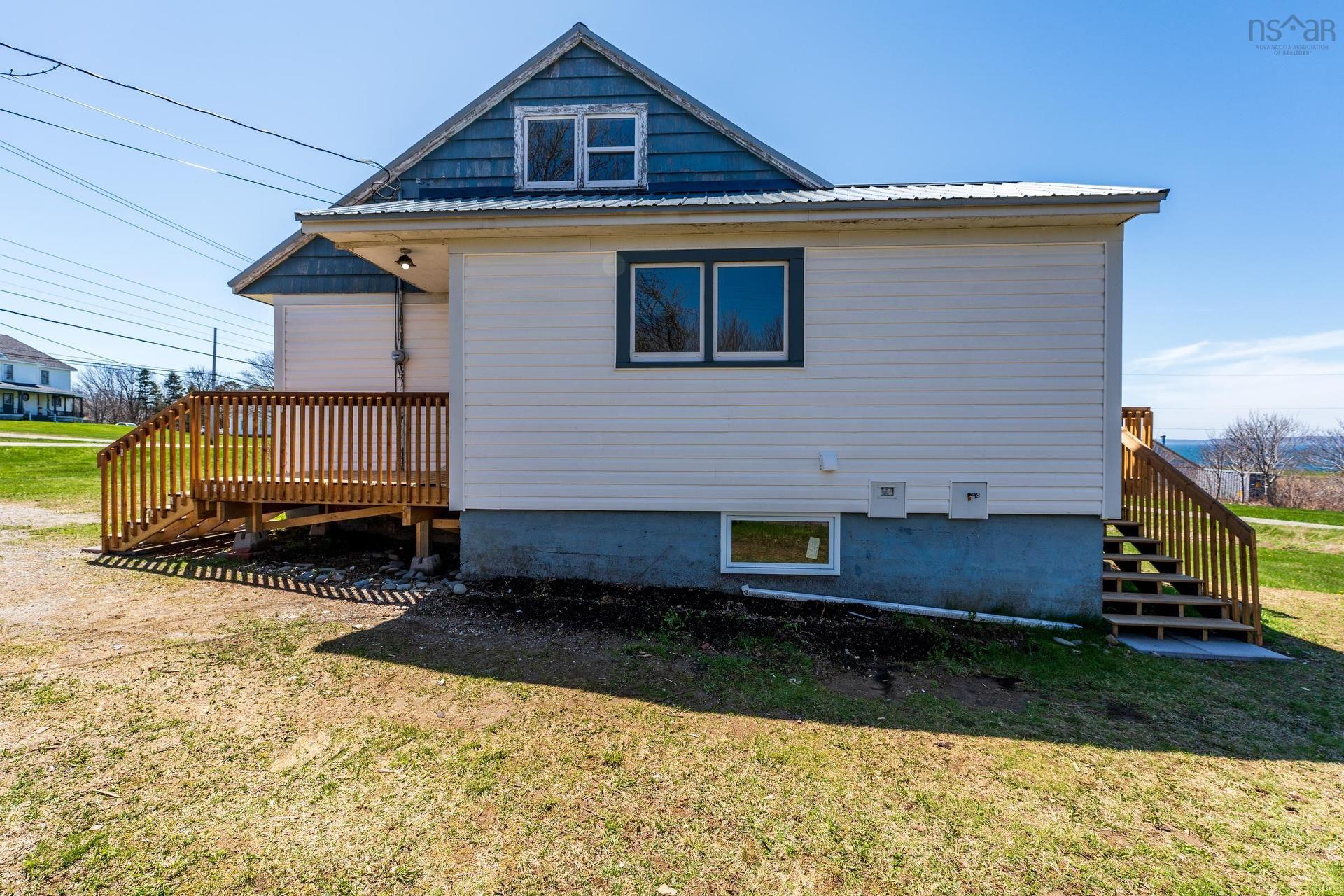 3367 Highway 1, Belliveaus Cove, NS